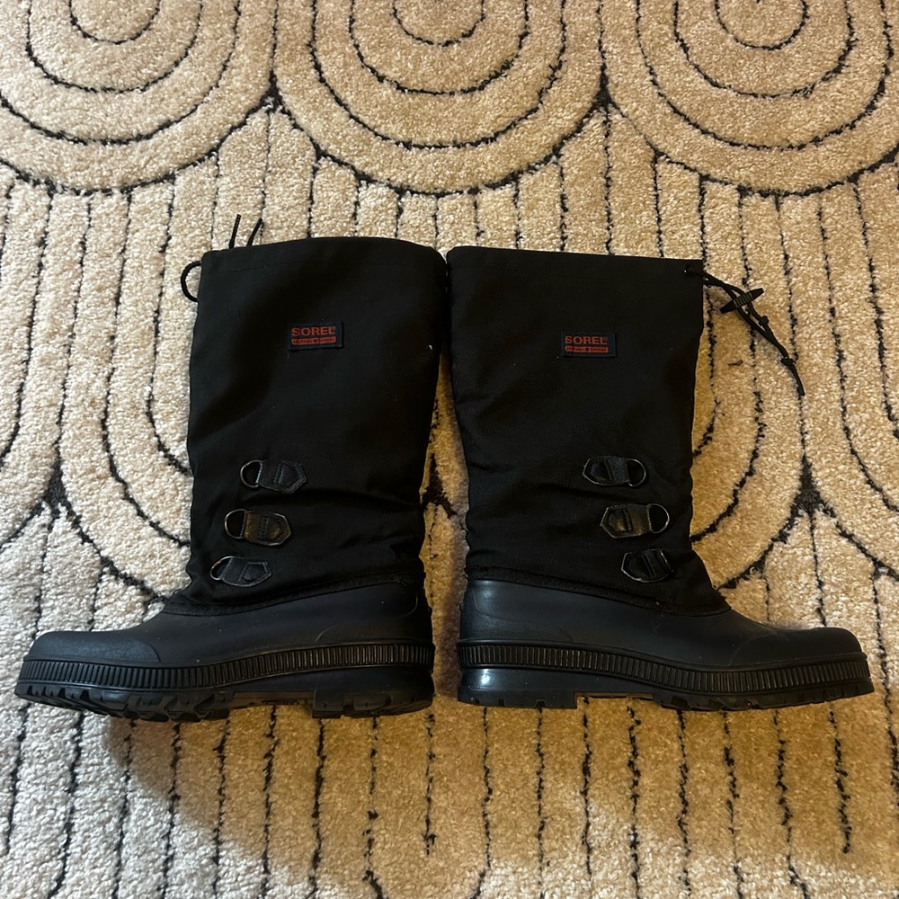 Sorel Black Insulated Snow Boots